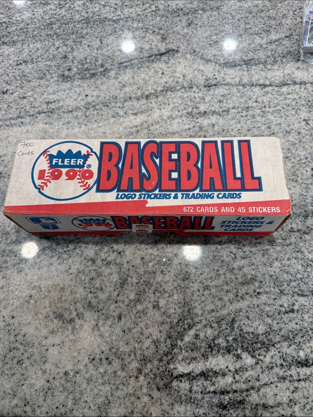 Fleer 1990 Baseball Cards Box - 672 Cards + 45 Stickers